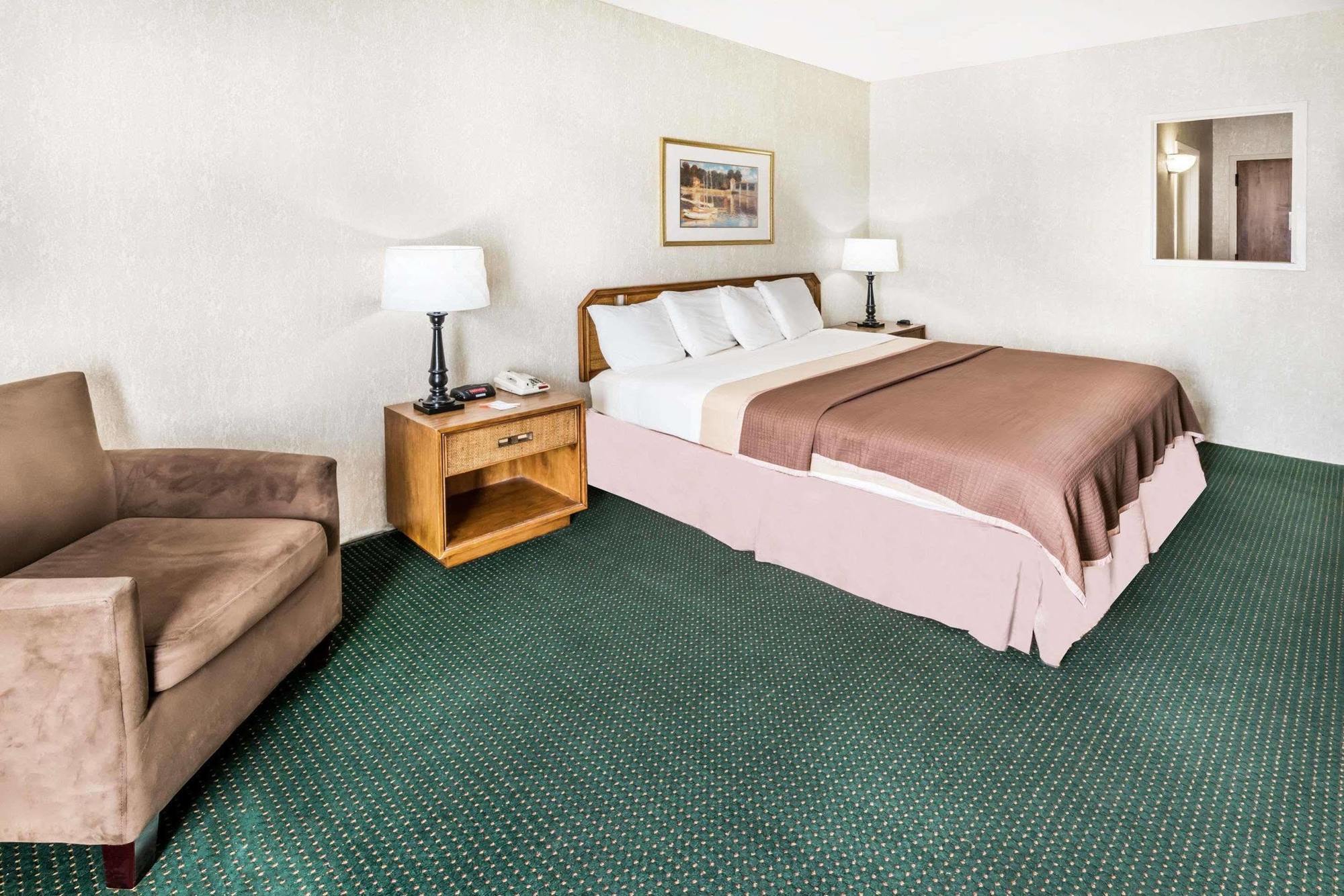 Howard Johnson By Wyndham Milford/New Haven Exterior foto